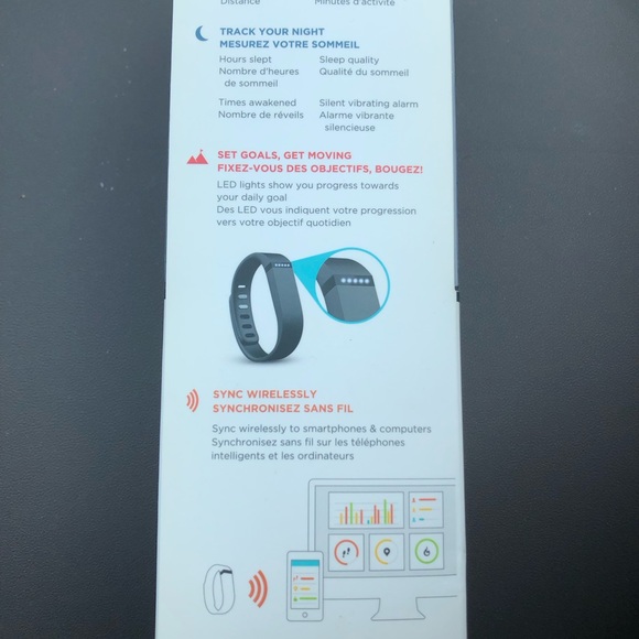 Fitbit Flex Wireless Activity + Sleep Wristband, Black plus 6 additional small - Picture 3 of 6